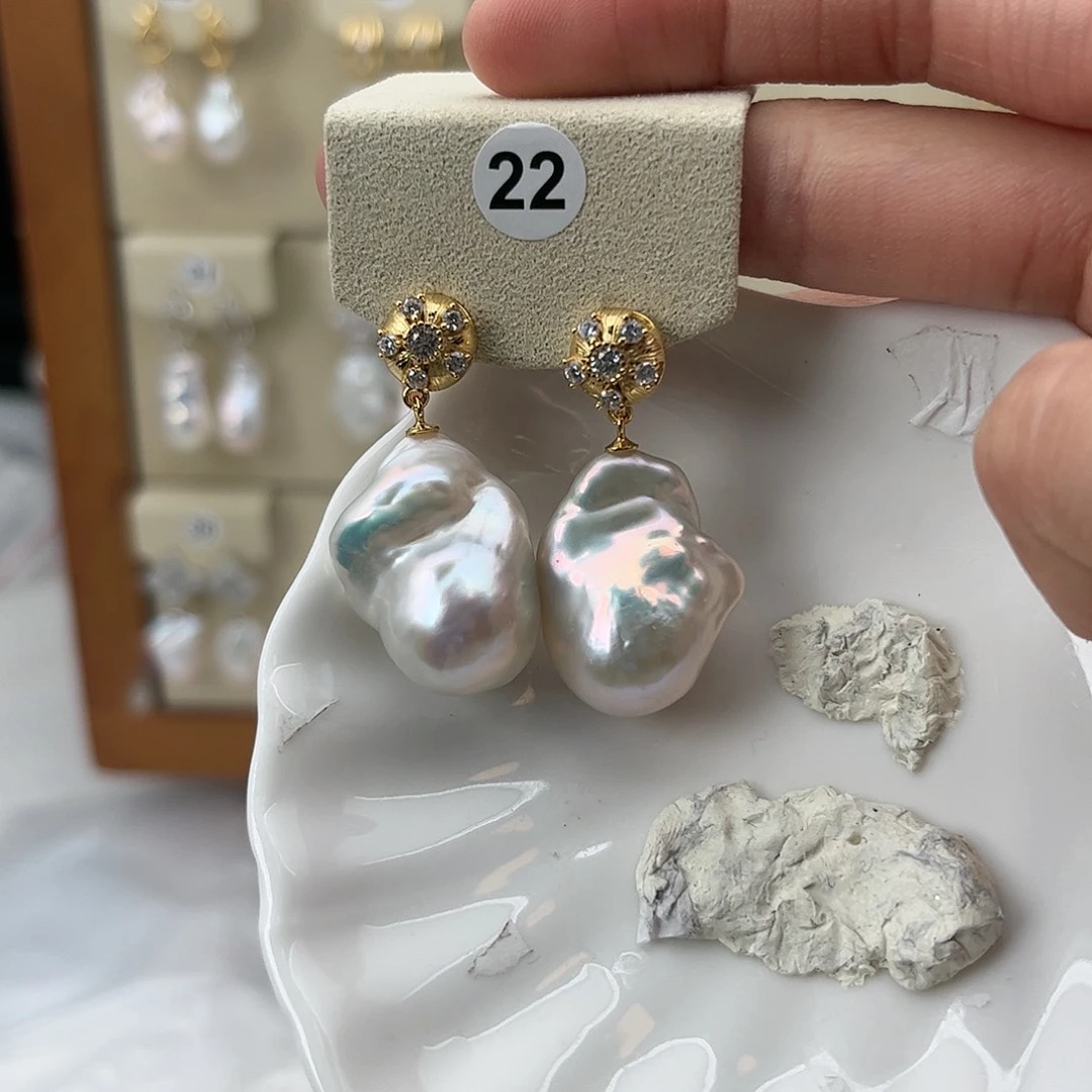 淡水珍珠耳饰银S925镶嵌L****?