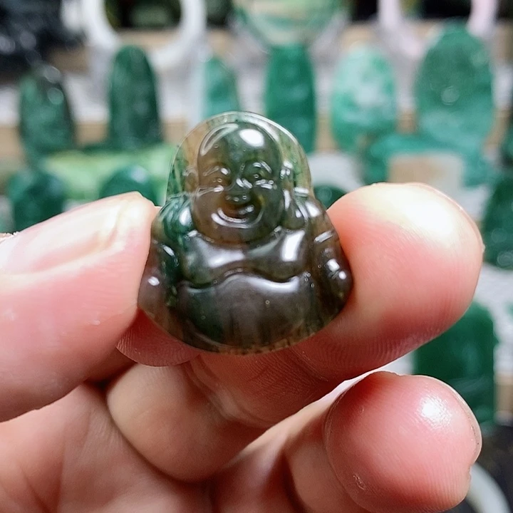 未镶嵌独山玉颈饰