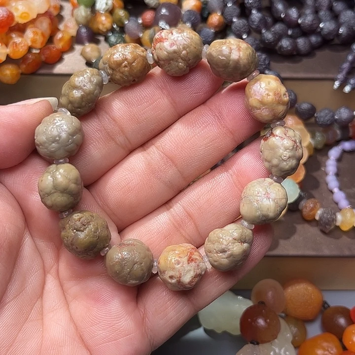 阿拉善彩玛瑙手串