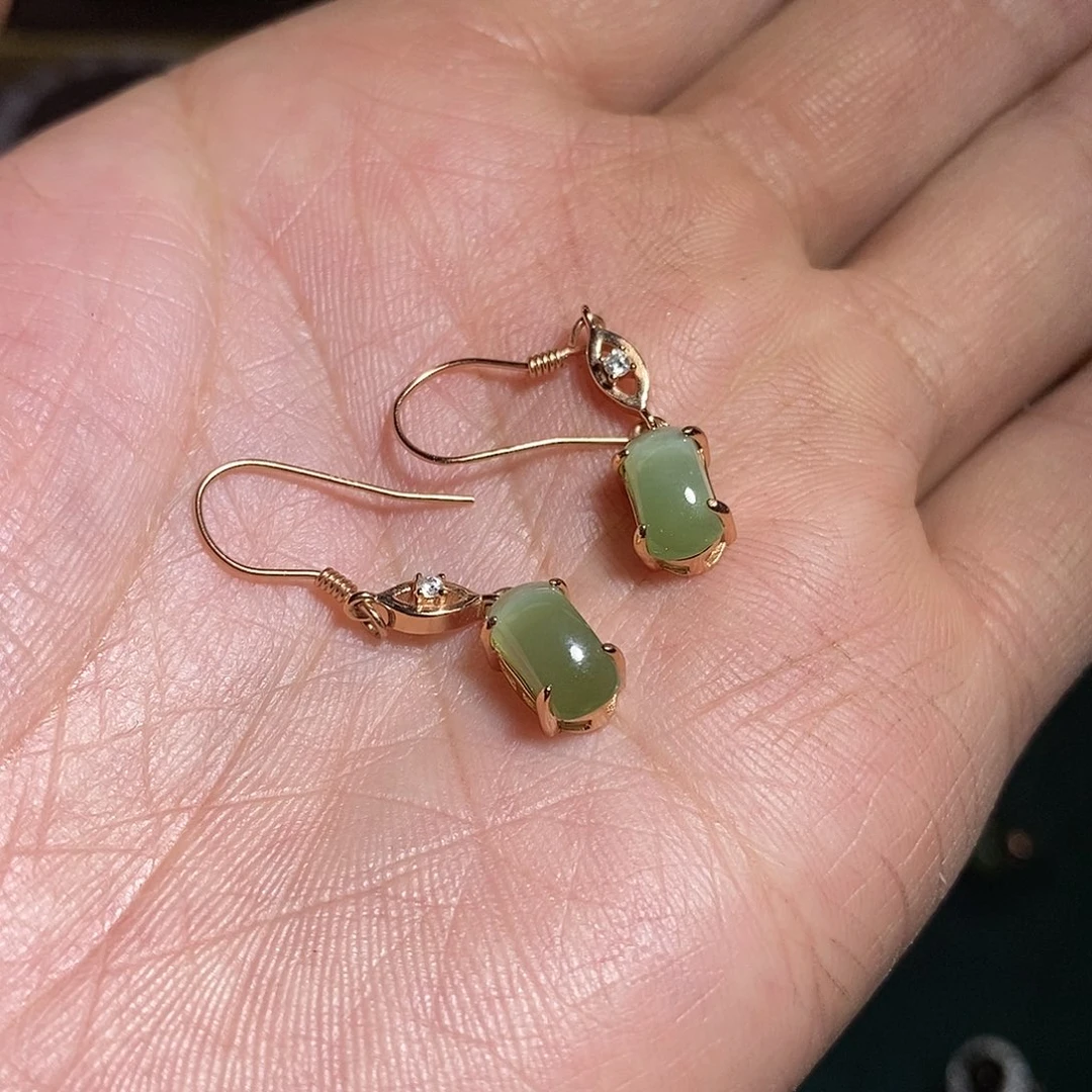 【闪购商品】银S925镶嵌和田玉（碧玉）耳饰