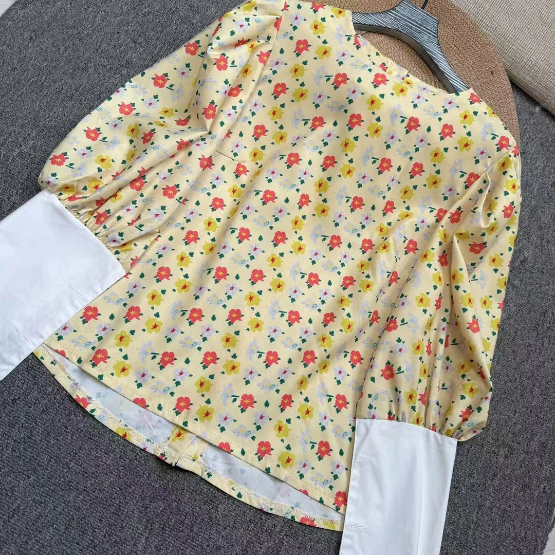 0232 法式圆领泡泡袖碎花上衣 F31