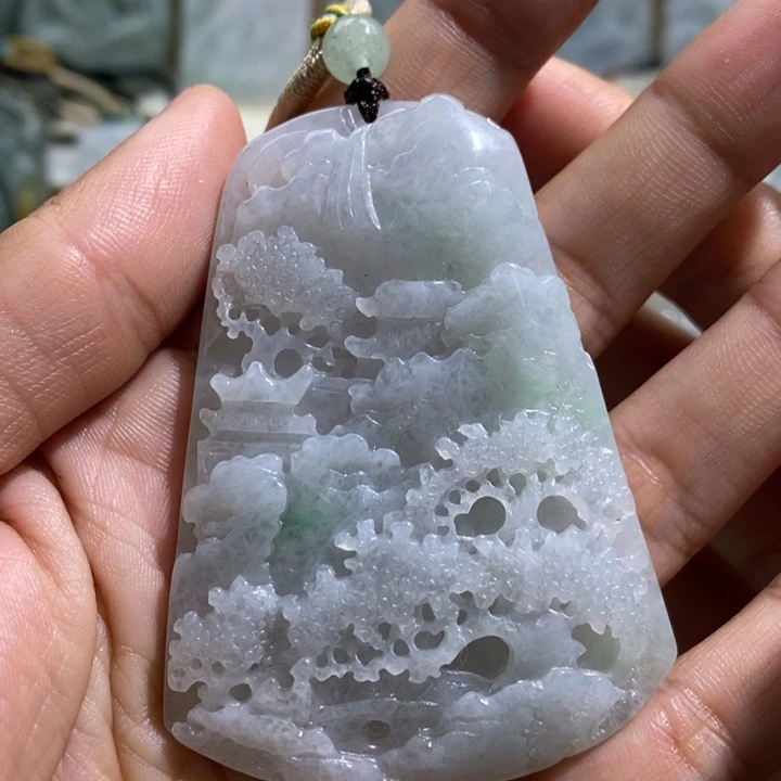 翡翠颈饰未镶嵌翡翠