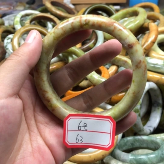 未镶嵌蛇纹石玉手镯