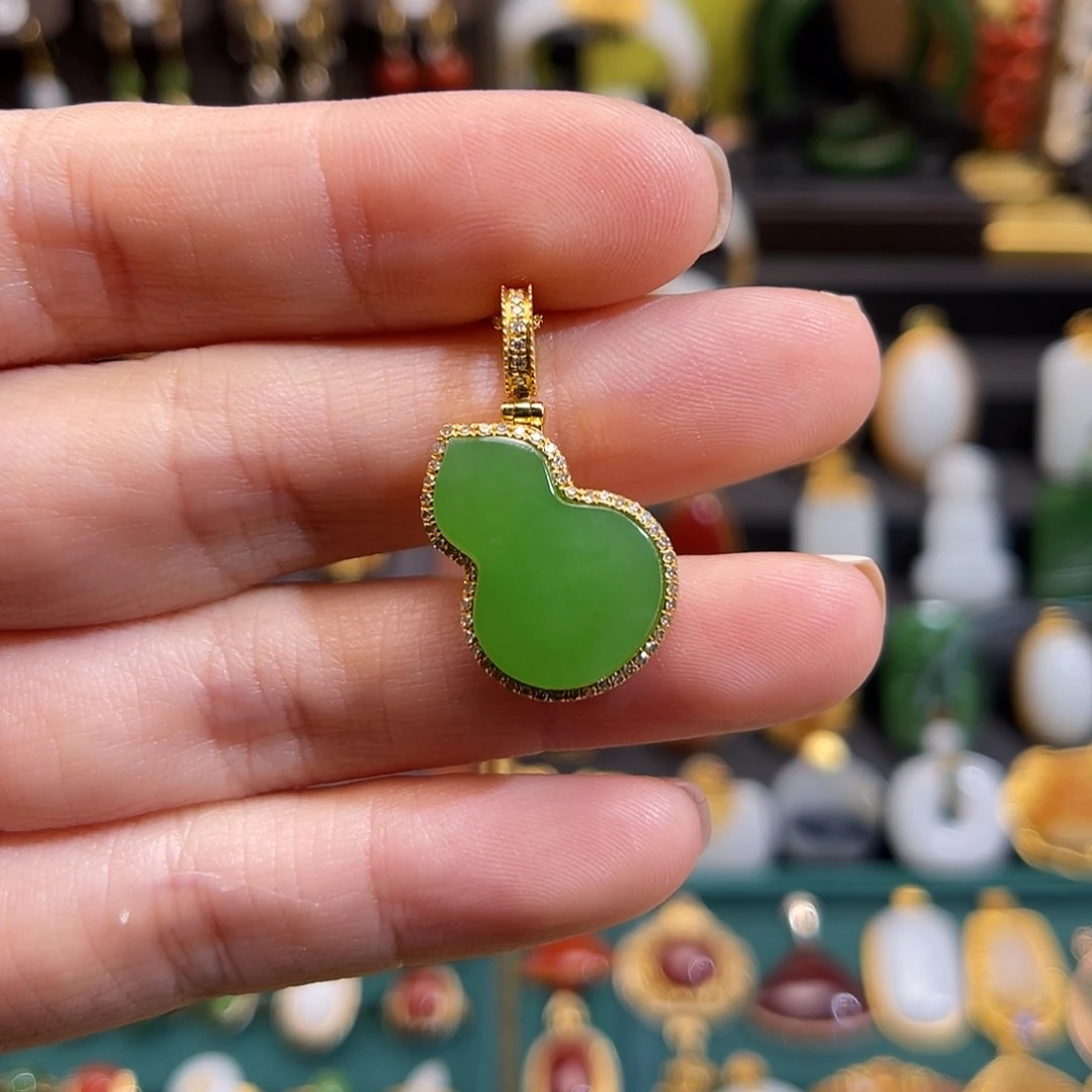 和田玉18K金镶嵌挂件?****?