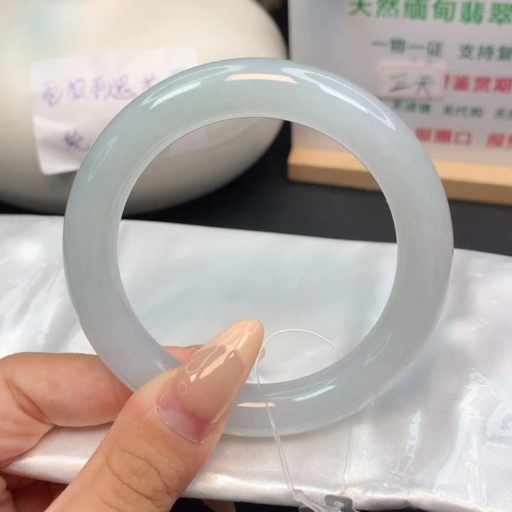 未镶嵌手镯翡翠3800