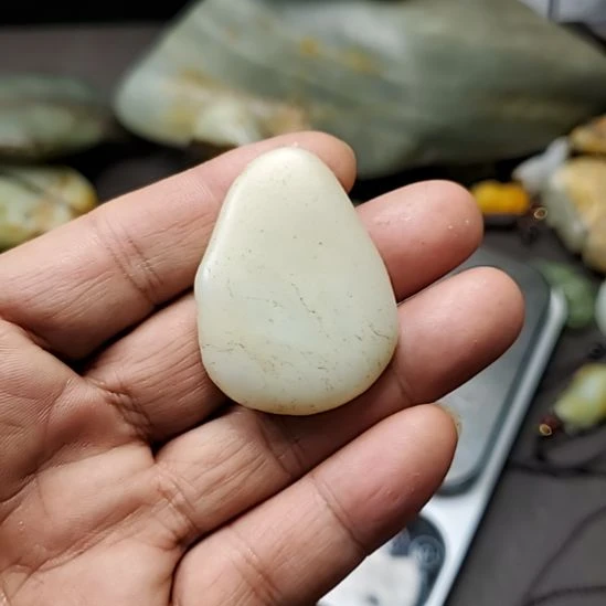 和田玉（糖玉）未镶嵌挂件