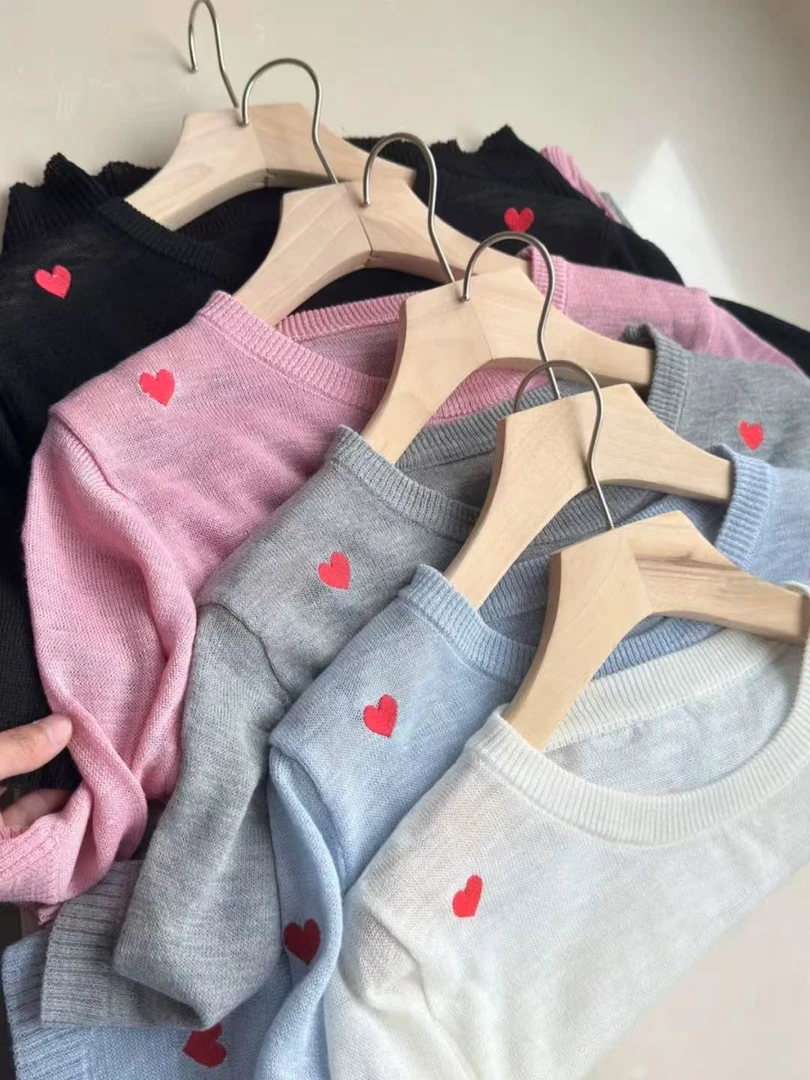 美美服装店010圆领刺绣针织短袖T恤女夏