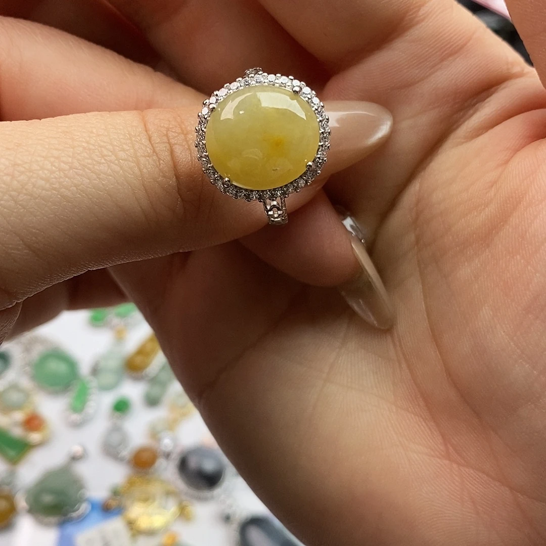 翡翠未镶嵌戒指翡翠