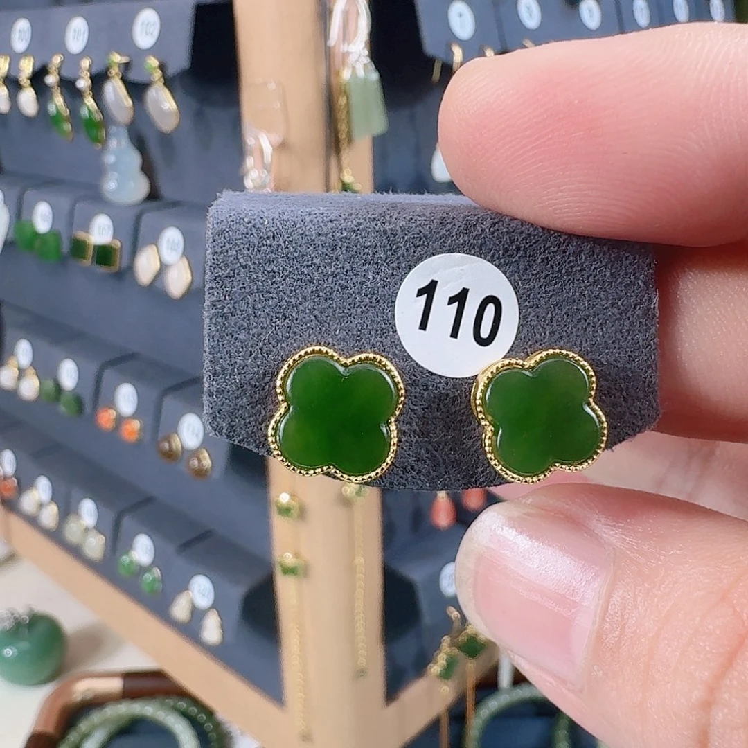 云***霞和田玉银S925镶嵌耳饰