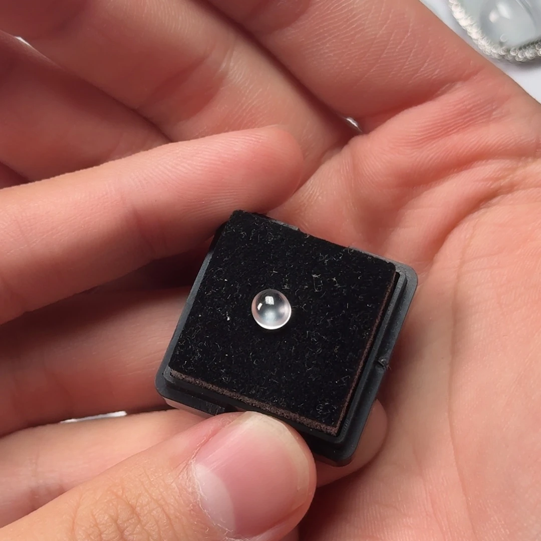 翡翠裸石玻璃蛋面卡5.6