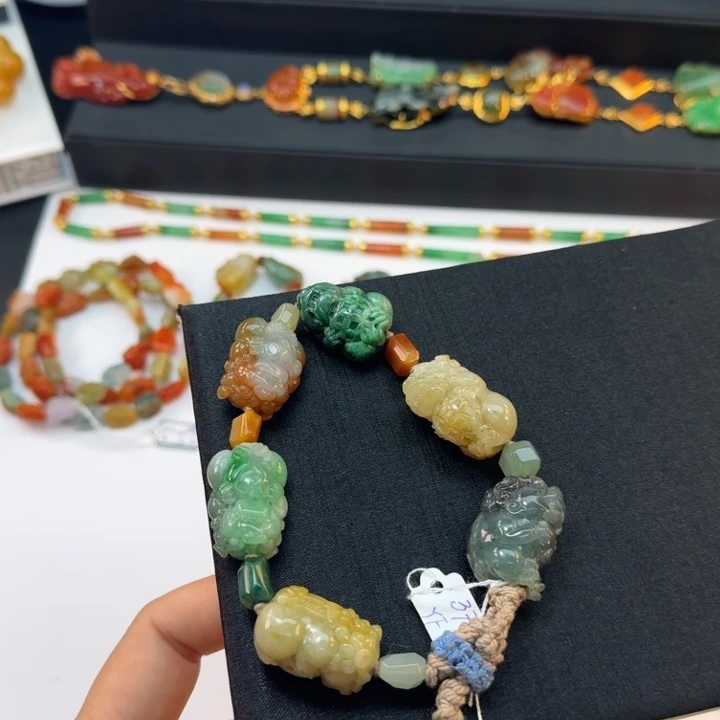 翡翠未镶嵌手串手串