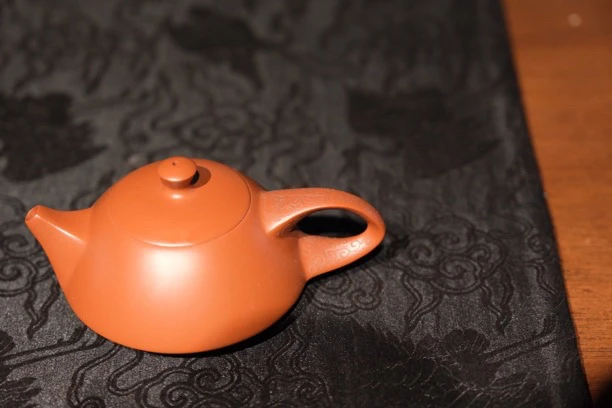 潮州手拉壶，玉兔，100毫升