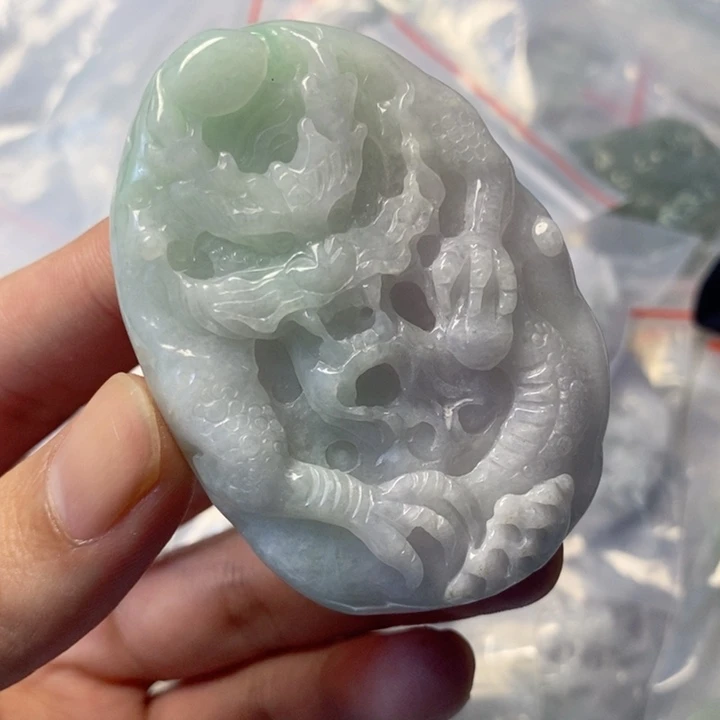 翡翠未镶嵌颈饰天然翡翠A货