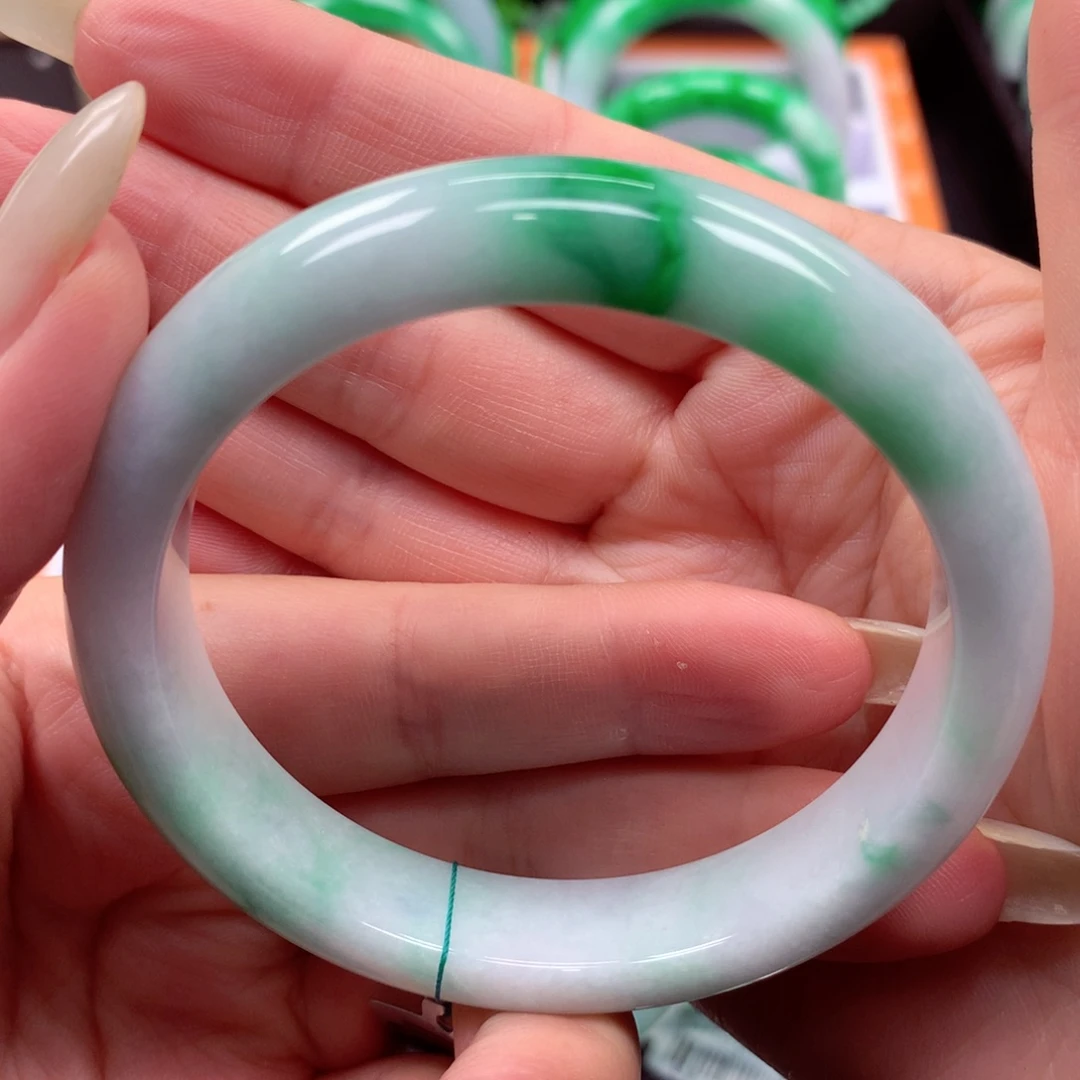 未镶嵌手镯翡翠翡翠
