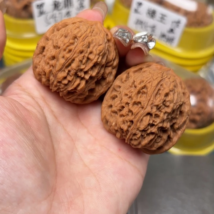 文玩核桃吊坠42-33654-02