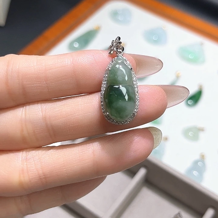 翡翠银S925镶嵌颈饰