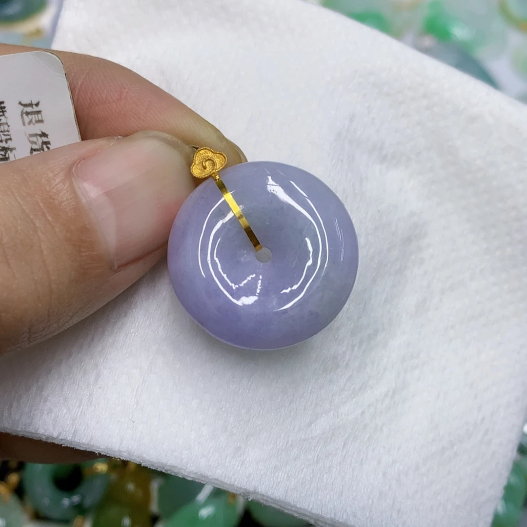 翡翠18K金镶嵌颈饰翡翠