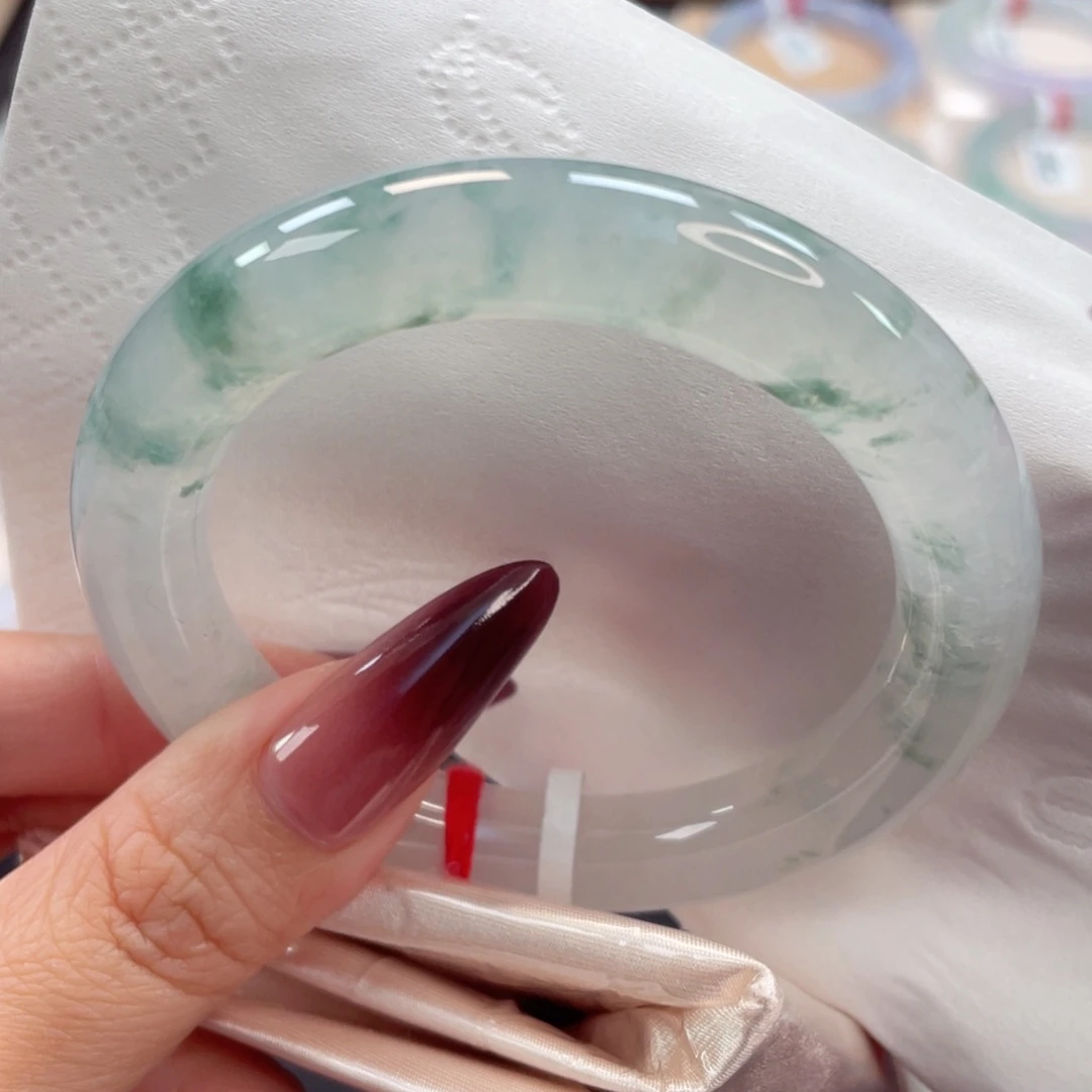 未镶嵌手镯翡翠12号54.7莫西沙白冰飘绿花圆条灵动飘逸