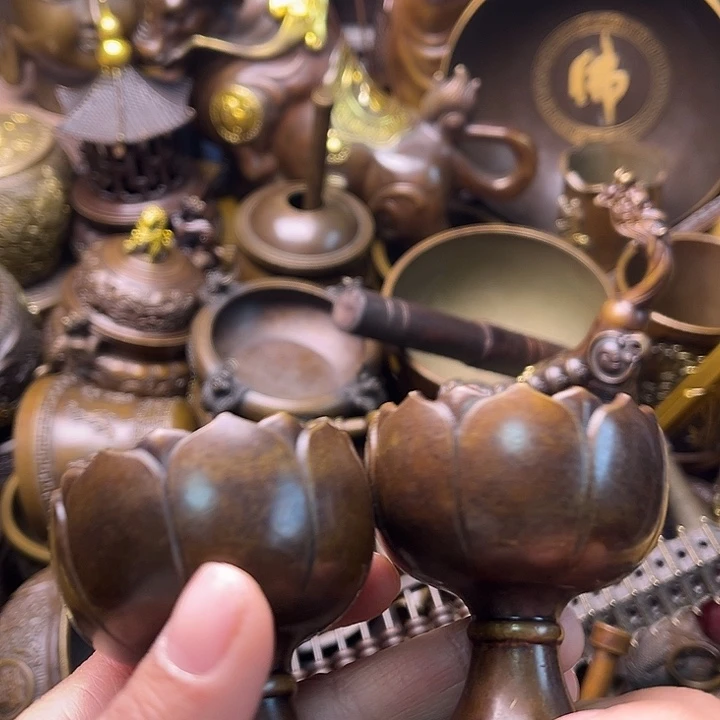 铜237995579955957806795799