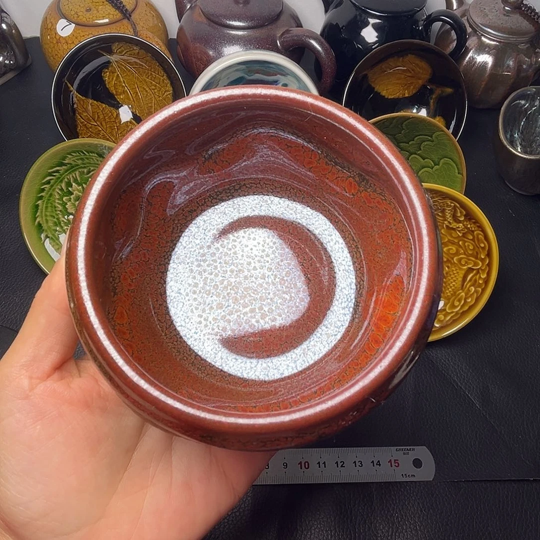 茶盏在你身边不敢