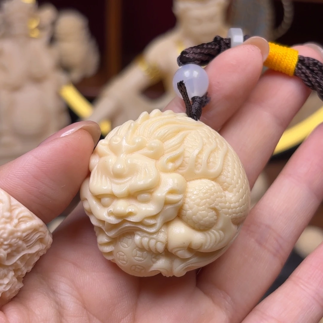 菩提根/象牙果吊坠貔貅抱球手把