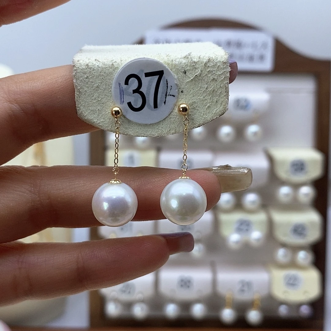 18K金镶嵌淡水珍珠耳饰