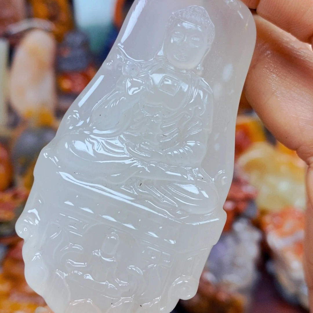 石英质玉（黄龙玉）未镶嵌颈饰