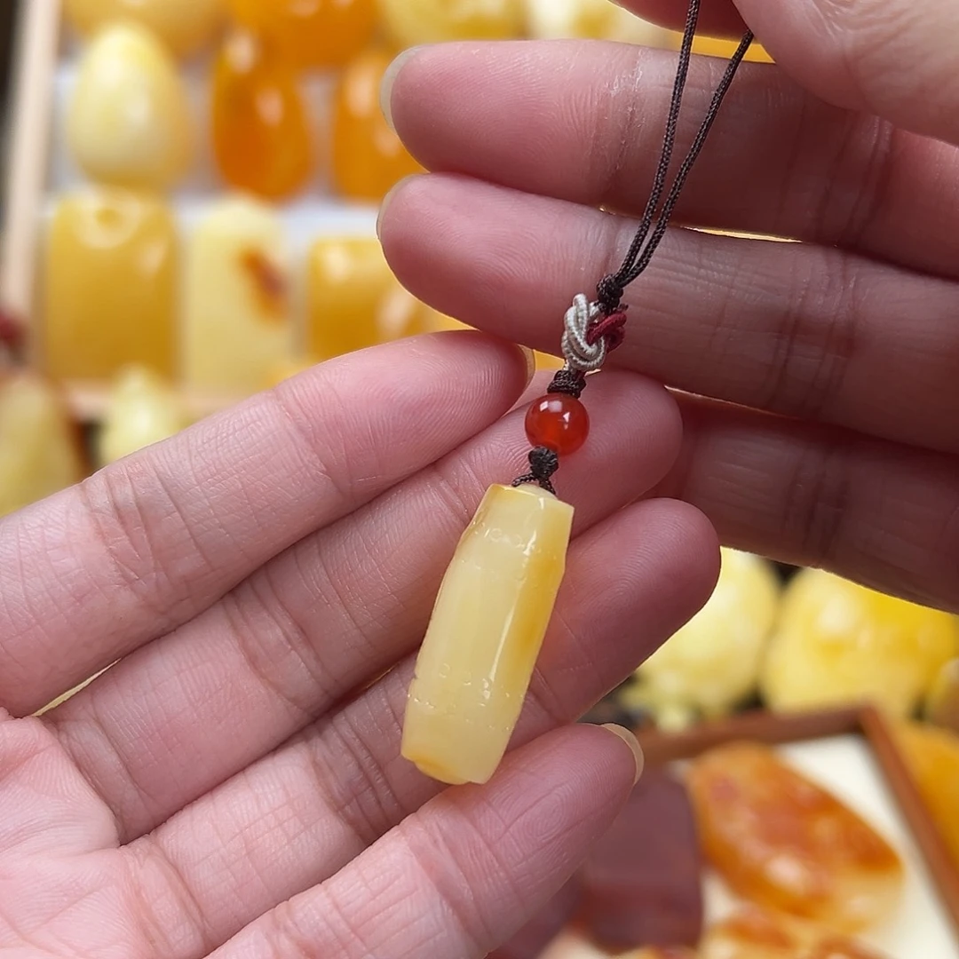 蜜蜡颈饰未镶嵌蜜蜡
