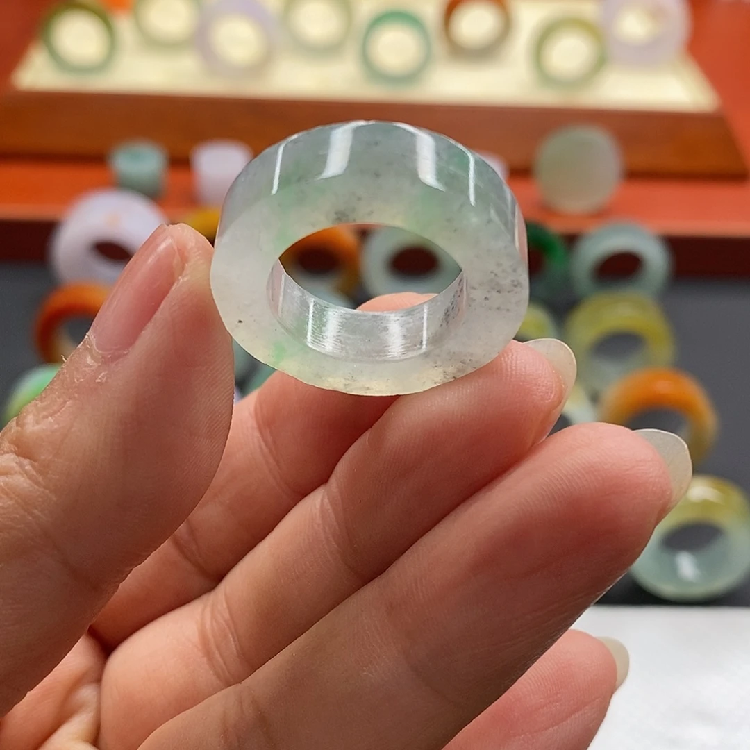 定制翡翠未镶嵌15-19圈口