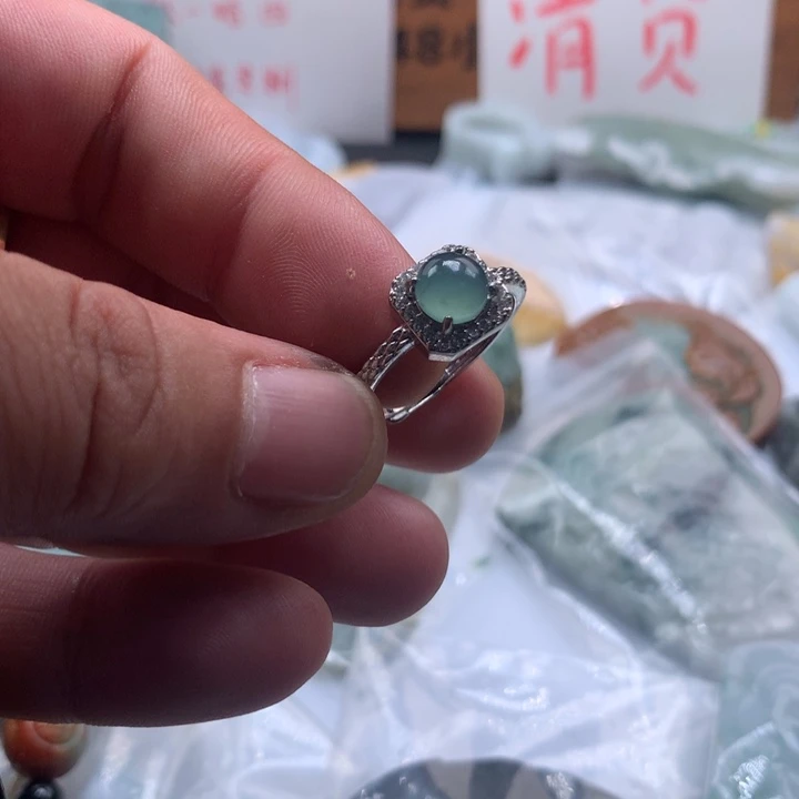 翡翠未镶嵌颈饰保真天然a货翡翠
