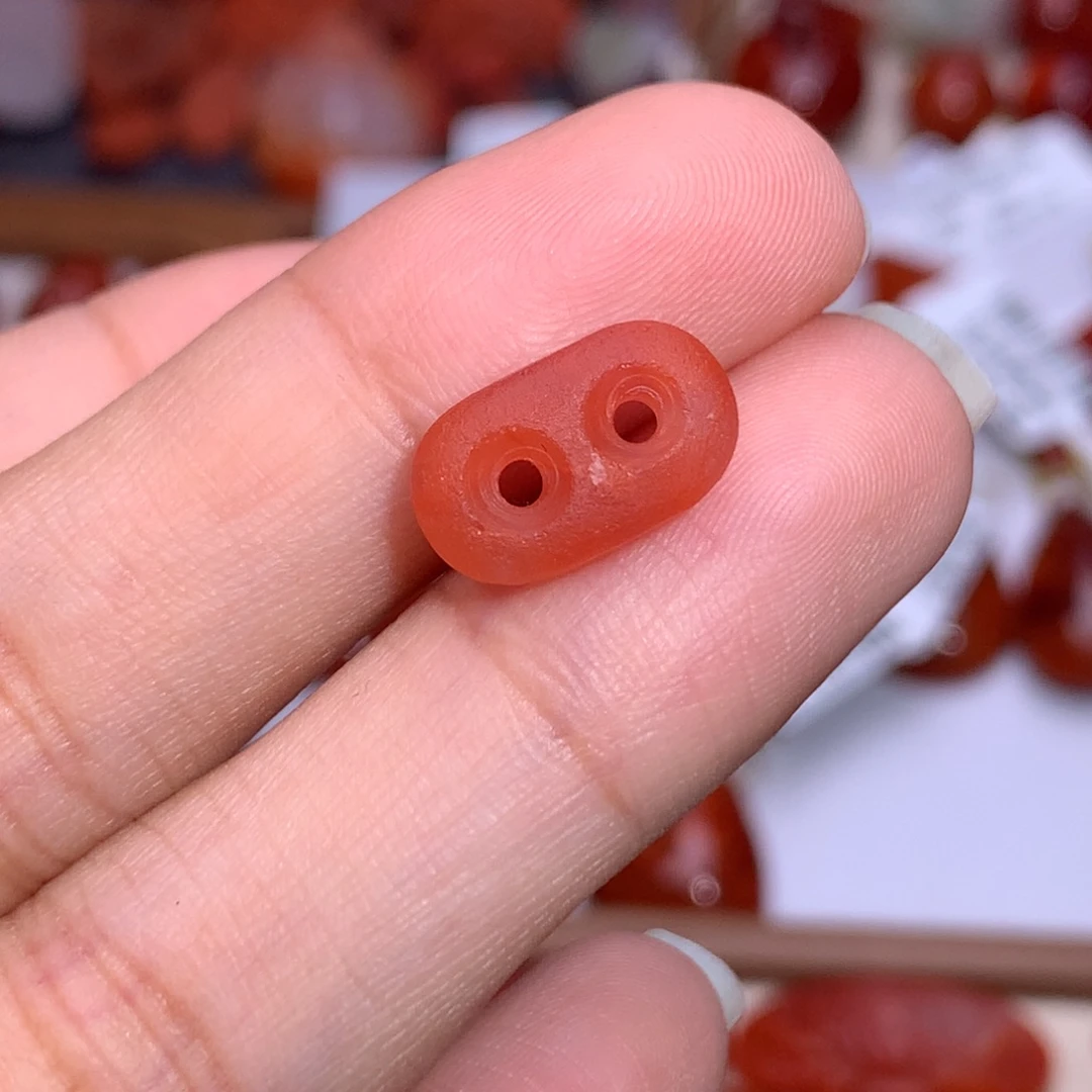 南红玛瑙未镶嵌珠宝半成品猪鼻扣