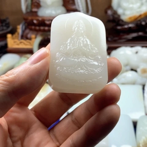 和田玉（糖玉）未镶嵌颈饰