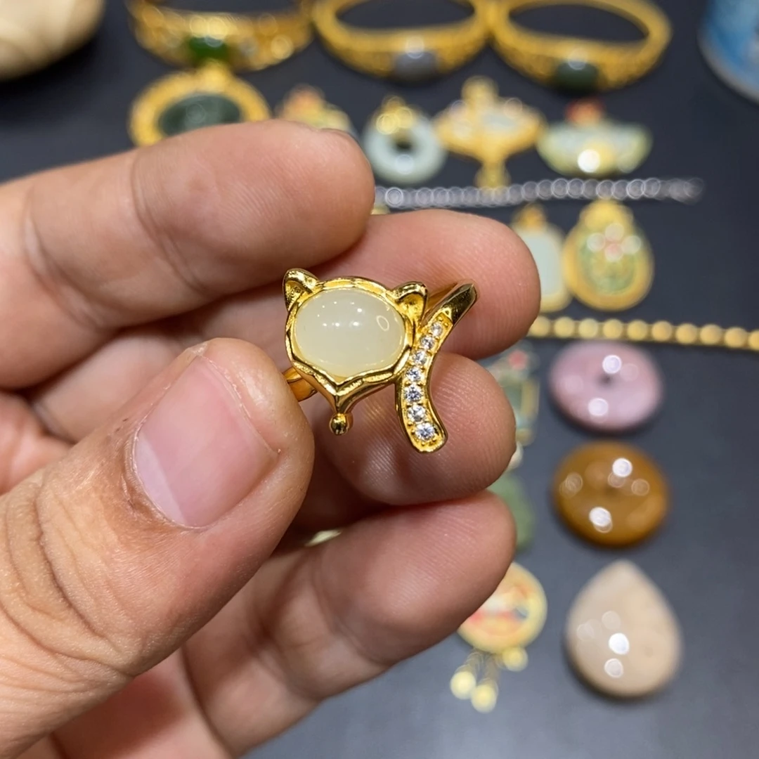 和田玉戒指银S925镀金镶嵌