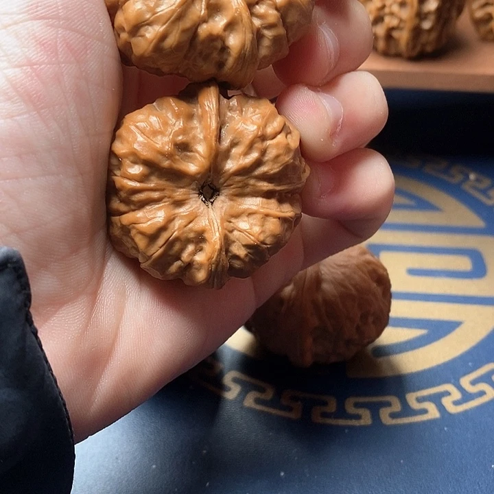 文玩核桃吊坠核桃