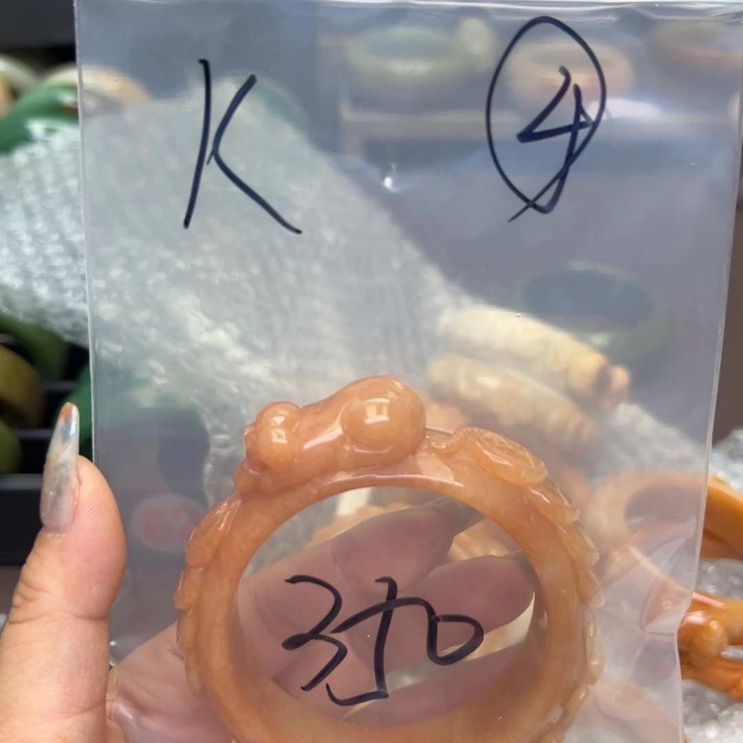 石英质玉手镯未镶嵌K****K