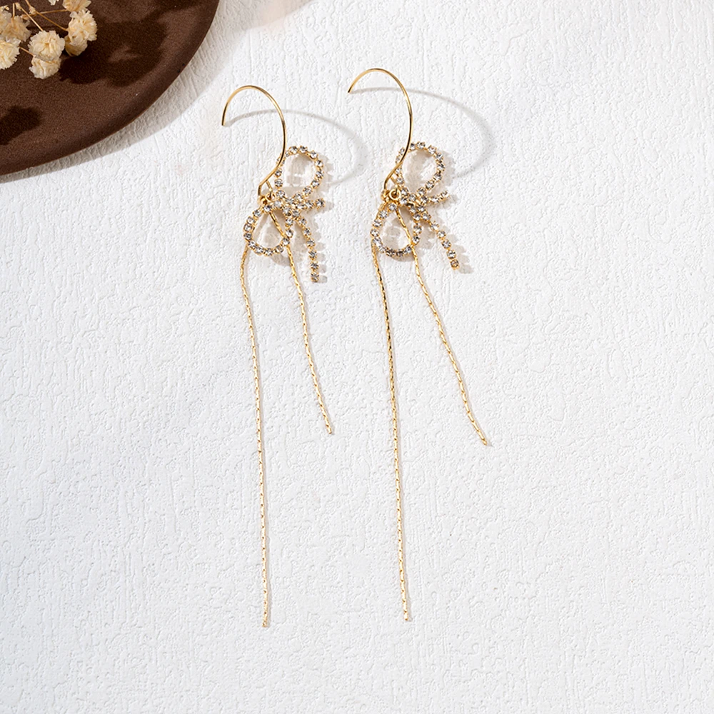 锌合金耳饰 女简约原创设计金色气质耳环饰品精致优雅珠宝轻奢