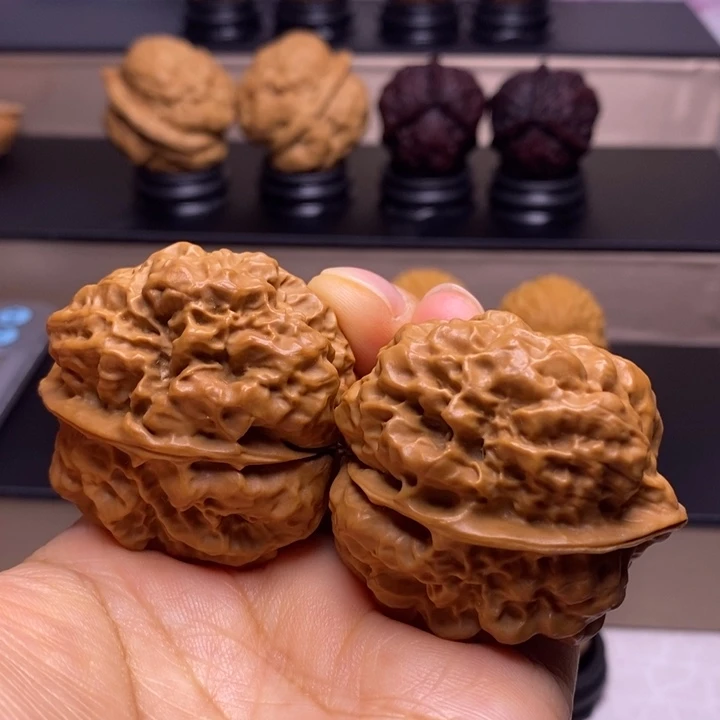 文玩核桃把件上古金蟾69