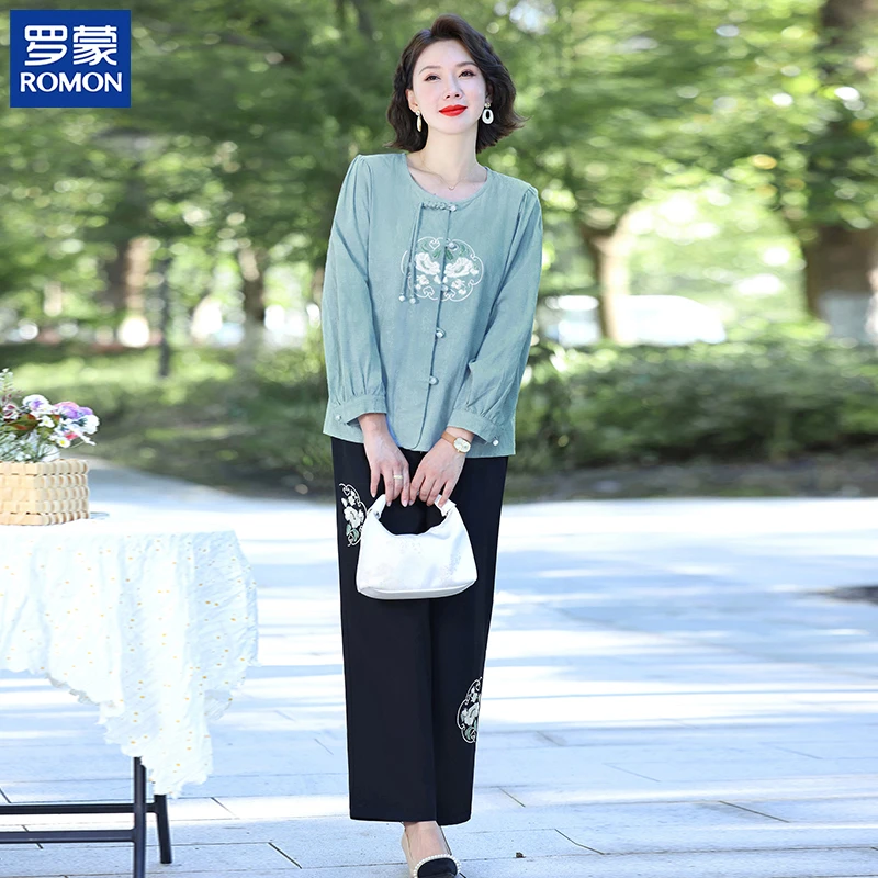 罗蒙妈妈秋装套装2025新款中年刺绣时尚开衫中老年女休闲裤两件套