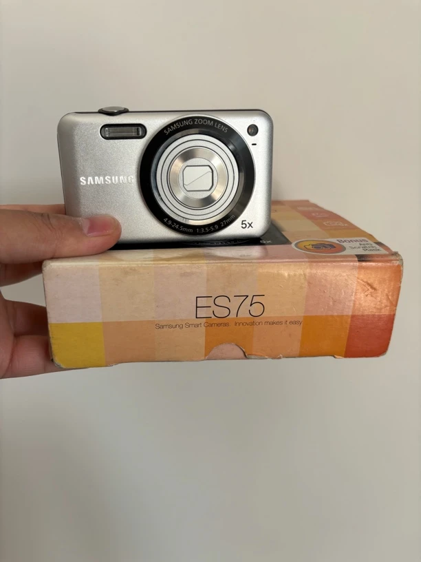 99新 Samsung/三星 三星es75数码CCD相机原盒1010万像素5倍变焦