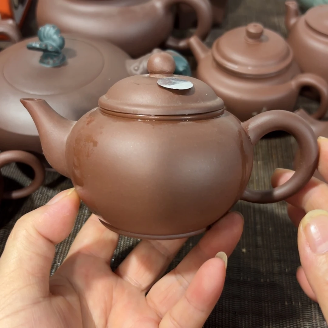 蟹***钱茶壶紫砂紫砂和白银价格在不断的