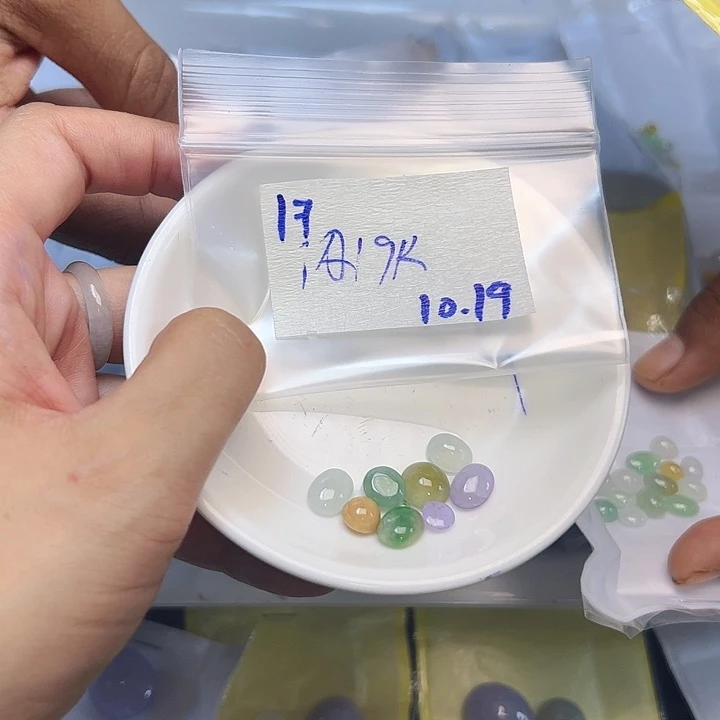未镶嵌定制翡翠不