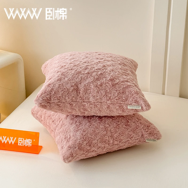 撸猫感毛绒抱枕扭花沙发办公椅靠枕飘窗高级感靠垫摆件 团团