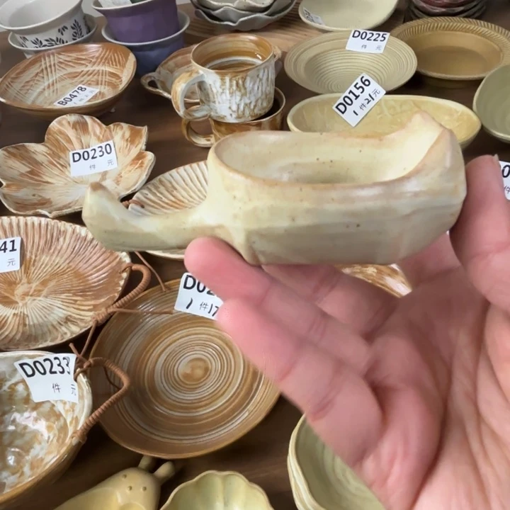 瓷猫咪筷子架2个装