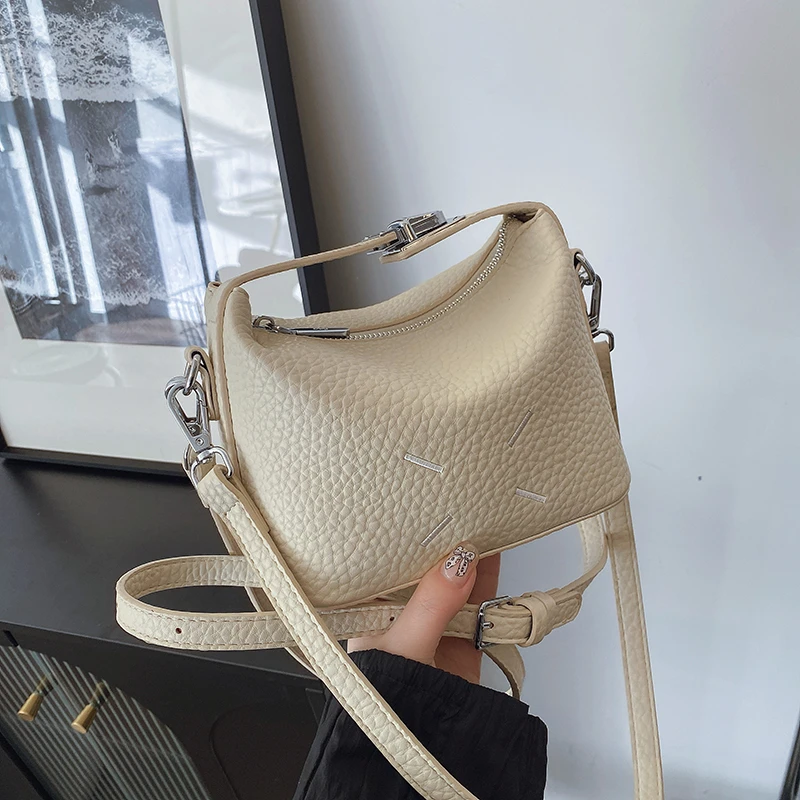 2025早春新款韩版轻奢简约时尚休闲百搭饭盒包单肩斜挎小包荔枝纹