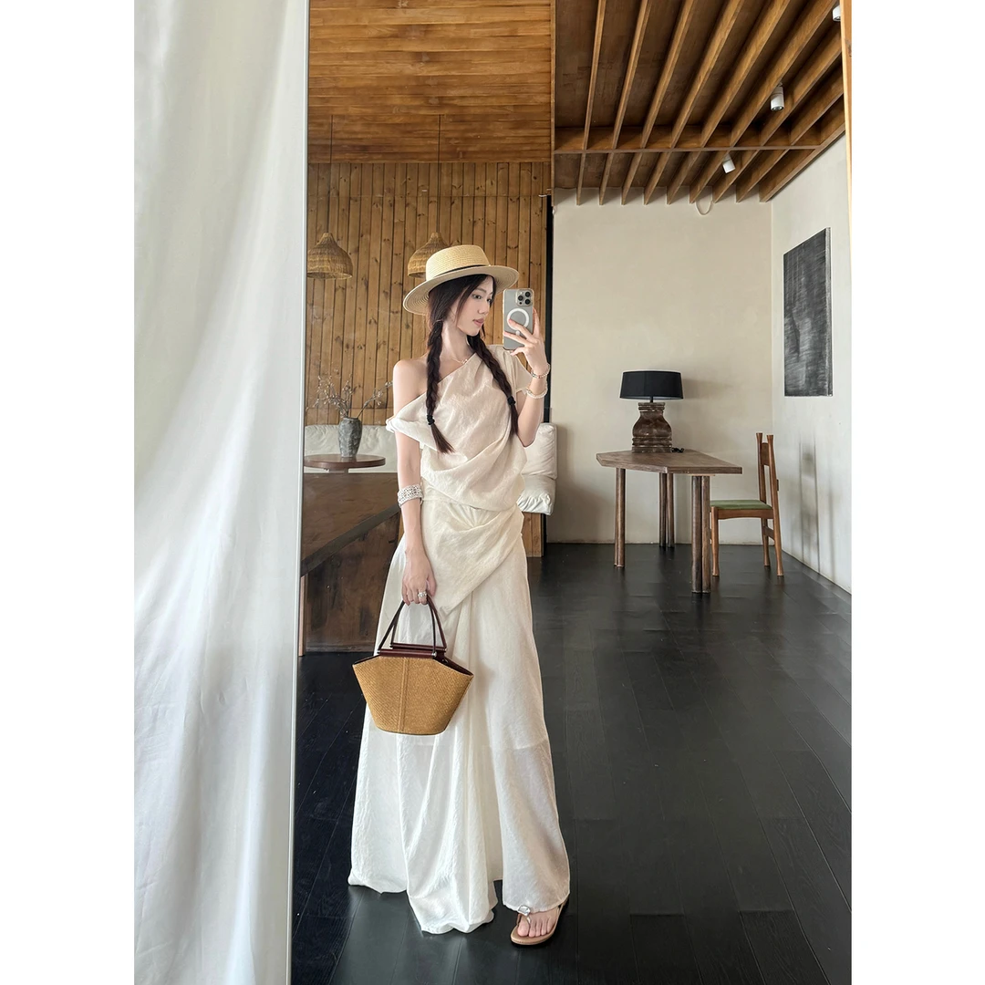 氛围感不规则度假套装女夏季2025新款露肩上衣拖地半身裙两件套潮