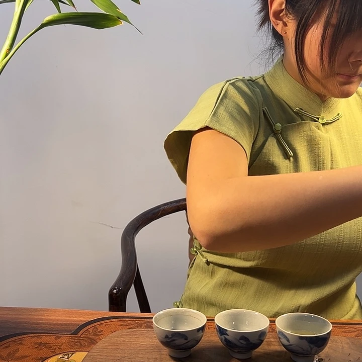 杜***生蟋蟀牛家万体配水塔一个……月生……