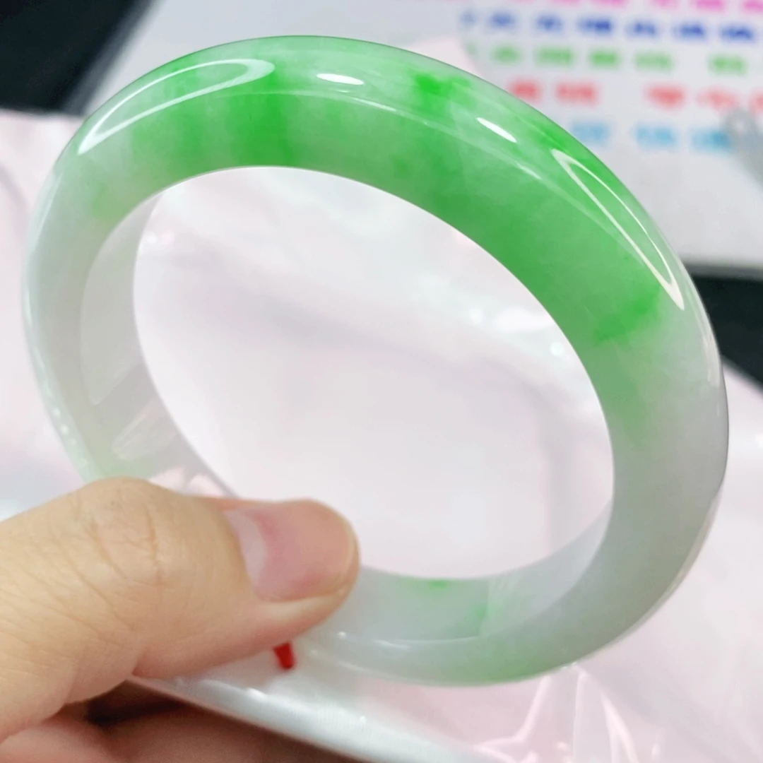 未镶嵌手镯翡翠57圈口高货毕业
