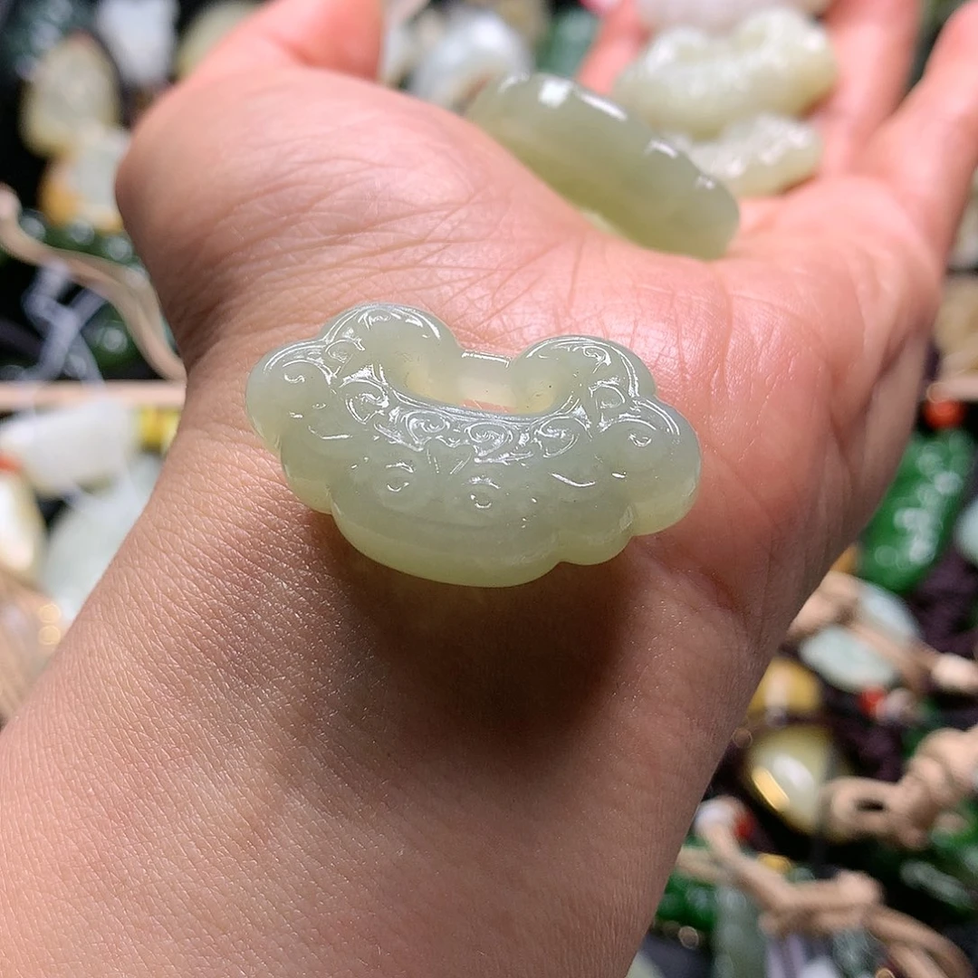 和田玉吊坠未镶嵌用****3