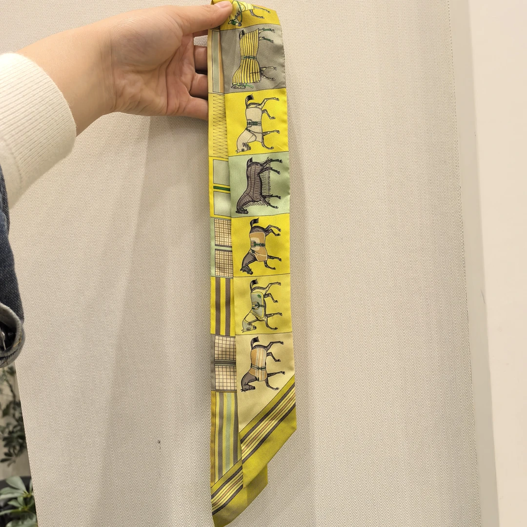 95新 Hermes/爱马仕 蔚蓝/twiiy 丝巾 无水洗标