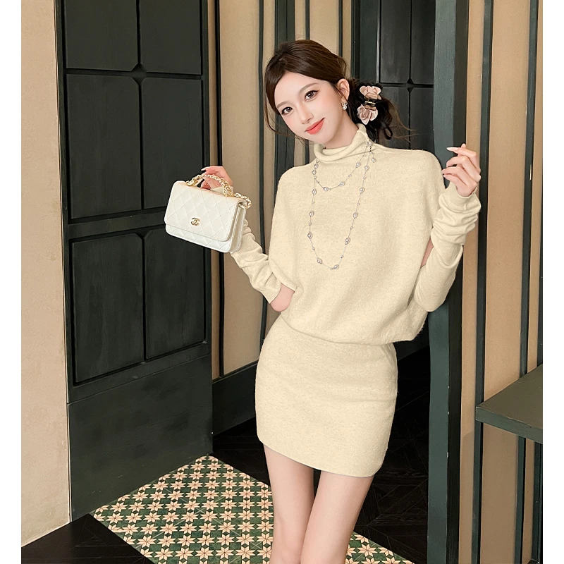 爆款2025秋冬新款韩范富家千金奢华针织斗篷连衣裙搭配包臀袖套短